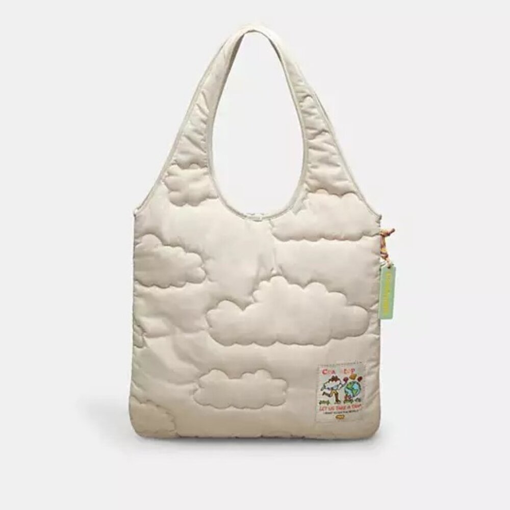 NEW Coach Coachtopia Loop Flat Tote With Cloud Quilting in Cloud White